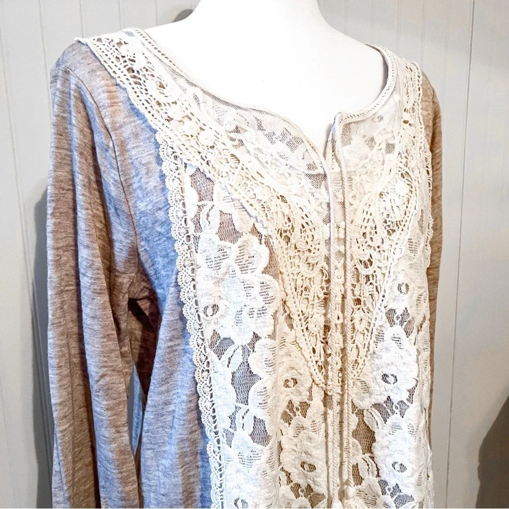 Altar’d State Lace Front Long Sleeve Tunic - Picture 2 of 4